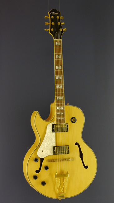 Carreer Jazzgitarre Linkshänder-Gitarre, Fichte, Ahorn, Spitzcutaway