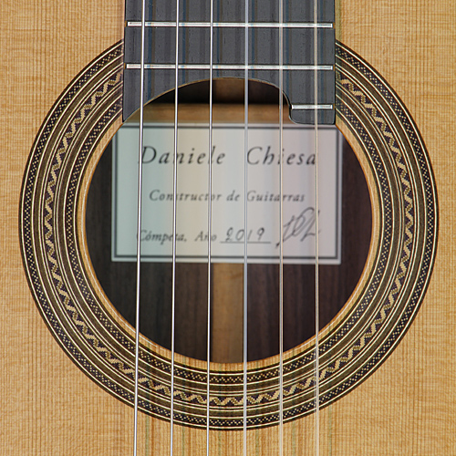 Daniele Chiesa Meistergitarre Zeder, Palisander, Mensur 65 cm, Baujahr 2019, Rosette, Schild