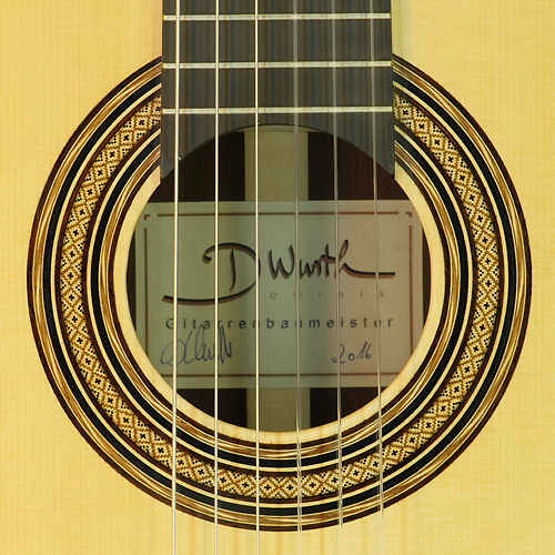 Dominik Wurth Konzertgitarre Fichte, Palisander, Mensur 64 cm, Baujahr 2016, Rosette, Schild