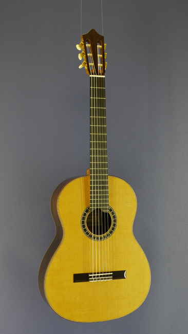 Yonghan Lee Luthier Guitar Doubletop, cedar, rosewood, 2014