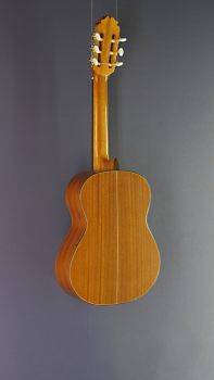 Children`s Guitar Juan Aguilera, Model niña 55, 1/2-Guitar, scale 55 cm, with solid spruce top back view