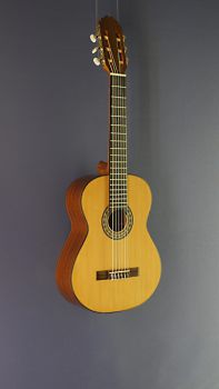 Kindergitarre Juan Aguilera, Modell niña 55, 1/2-Gitarre mit 55 cm Mensur und massiver Zederdecke