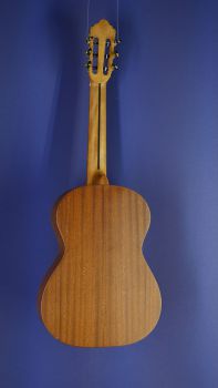 Lacuerda 65/2, matt lackierte Konzertgitarre mit massiver Fichtendecke, klassische Gitarre