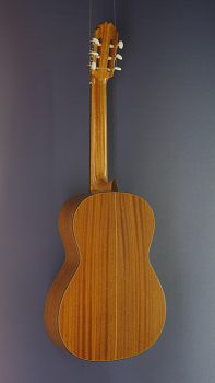 Classical Guitar with 64 cm short scale - Ricardo Moreno, model 1a 64 spruce, Spanish guitar with solid spruce top, back view