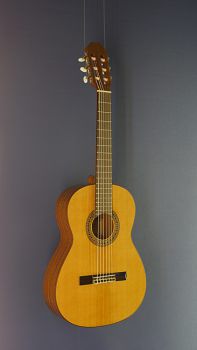 Children`s Guitar Ricardo Moreno, Model menor 58, ¾ guitar with 58 cm scale and solid cedar top, Spanish guitar