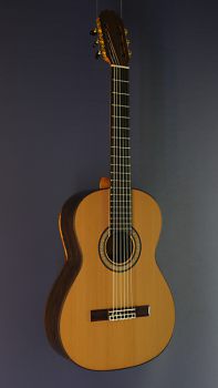 Ricardo Moreno C-Z cedar, Spanish Guitar with solid cedar top and cyricote on back and sides, classical guitar