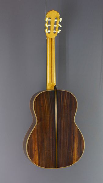 Antonio de Vega, Maestro cedar, all-solid Spanish guitar made of cedar and rosewood, back view