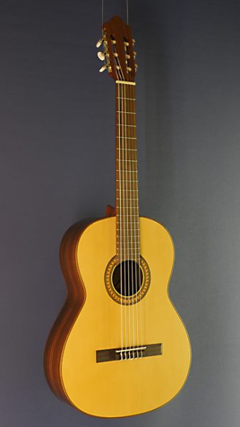 Classical guitar Juan Aguilera, model E-2, Spanish guitar with solid spruce top