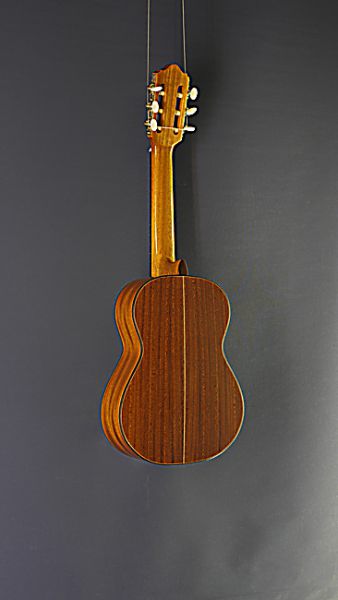 Kindergitarre Juan Aguilera, Modell niña 52, 1/4-Gitarre mit 52 cm Mensur und massiver Zederdecke, Rückseite