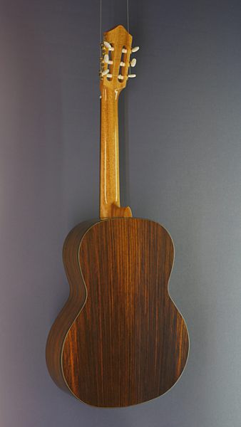 Lacuerda 65 P, Classical Guitar with solid cedar top, back view