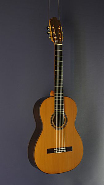 Classiccal Guitar with 63 cm short scale - Ricardo Moreno, model Albeniz 63 cedar, all solid made of cedar and rosewood